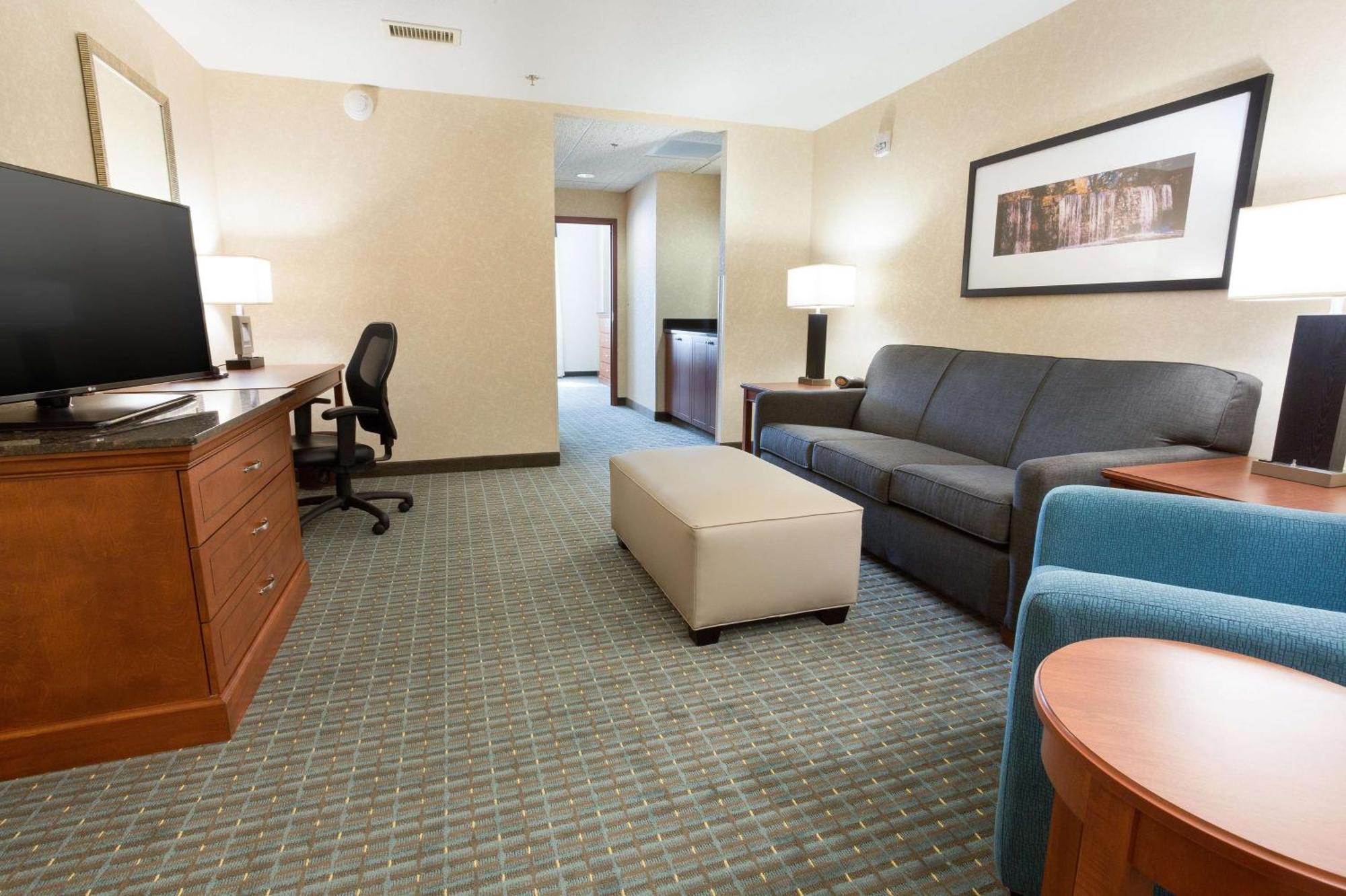 Drury Inn & Suites Бёрлингтон Экстерьер фото