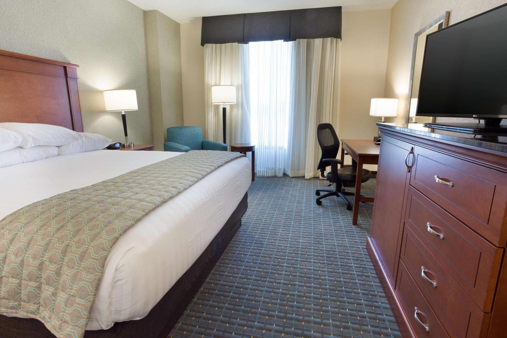 Drury Inn & Suites Бёрлингтон Экстерьер фото