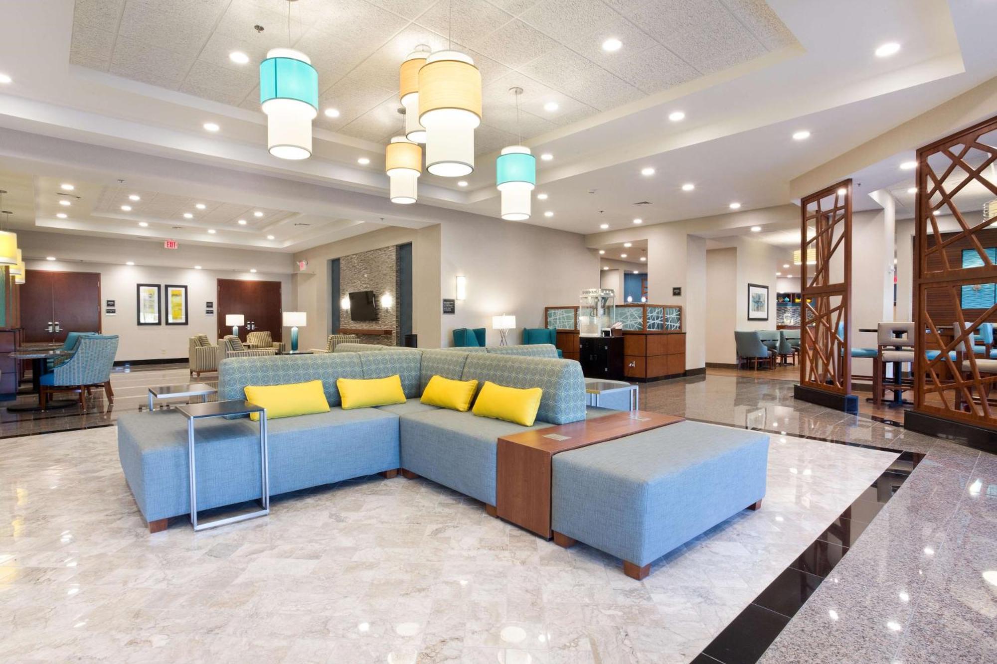 Drury Inn & Suites Бёрлингтон Экстерьер фото