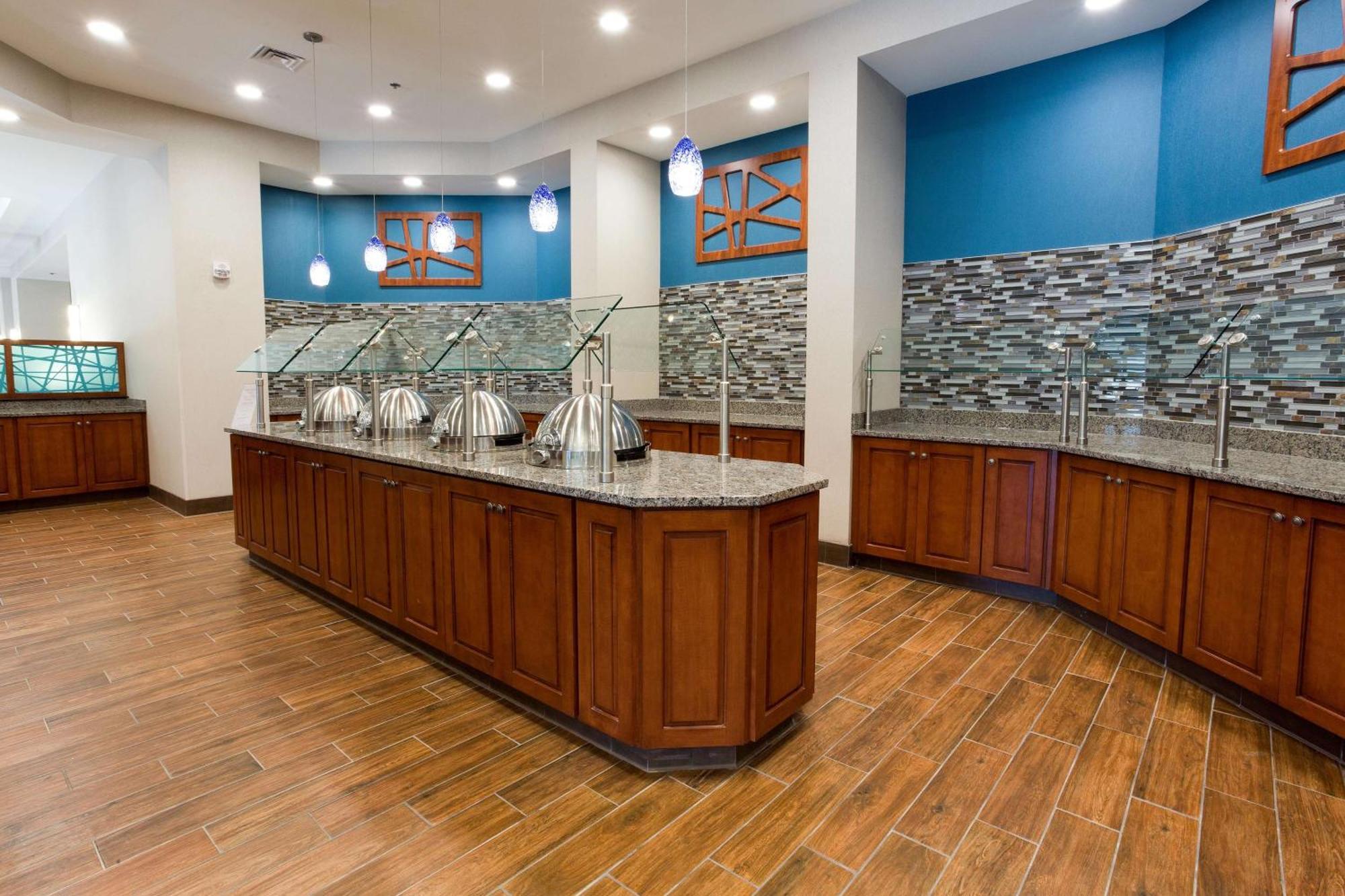 Drury Inn & Suites Бёрлингтон Экстерьер фото